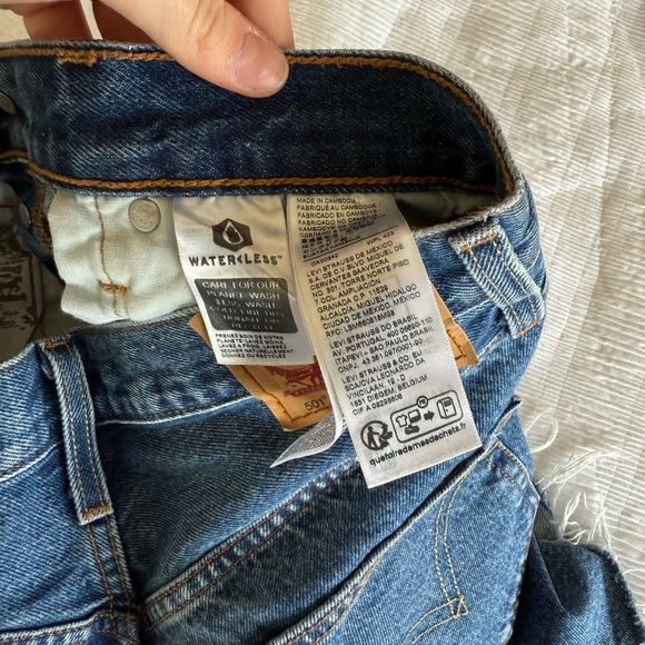 Levi’s Denim Shorts - Picture 2 of 12